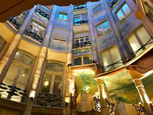 Gaudí's La Pedrera: The Origins (Night tour & Dinner)