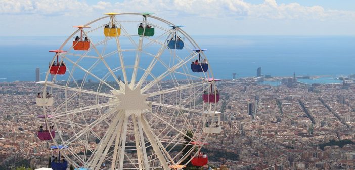 views of the very best of the centre of Barcelona. As well as that, this little spot offers great food and drinks options, at even better prices.